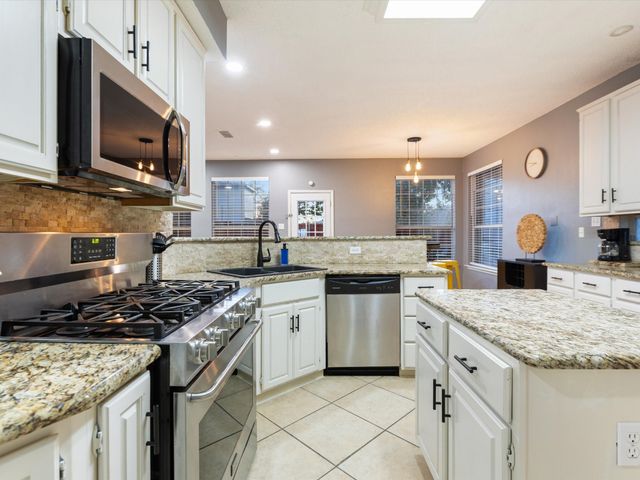 4501 Westbriar Lane, Grand Prairie, TX 75052