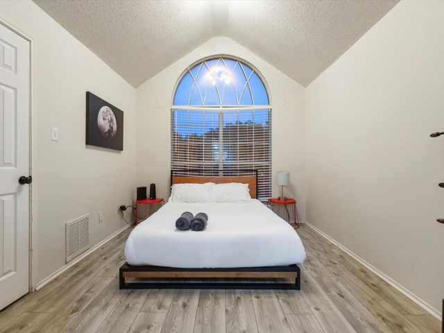 4501 Westbriar Lane, Grand Prairie, TX 75052