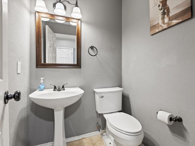 4501 Westbriar Lane, Grand Prairie, TX 75052