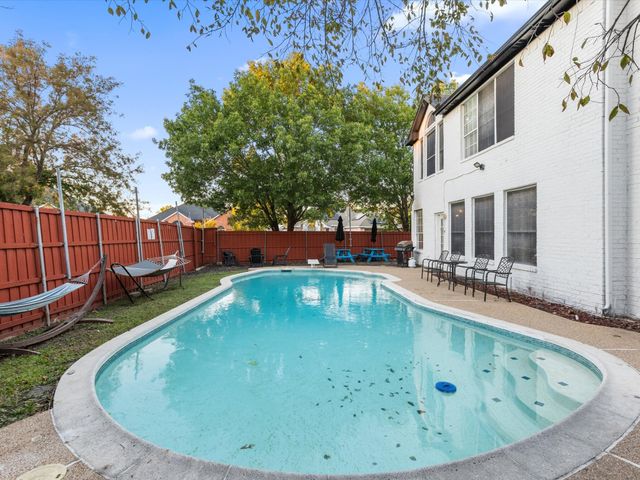 4501 Westbriar Lane, Grand Prairie, TX 75052