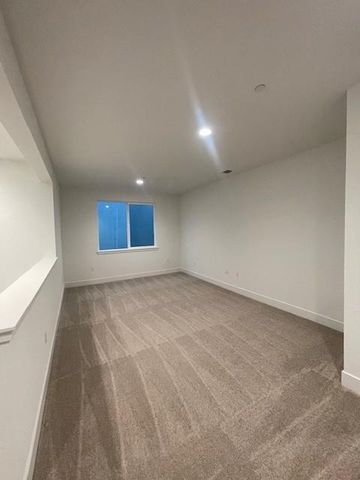 617 Silver Canoe Ct, Roseville, CA 95747