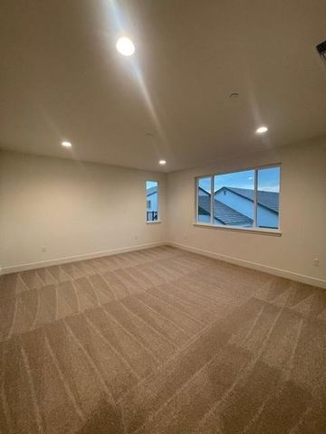 617 Silver Canoe Ct, Roseville, CA 95747