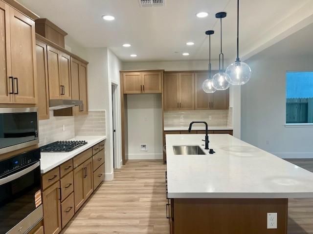 617 Silver Canoe Ct, Roseville, CA 95747