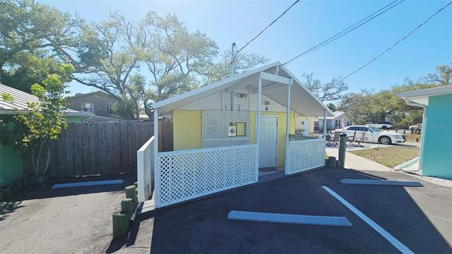 870 S MCCALL ROAD 4, Englewood, FL 34223