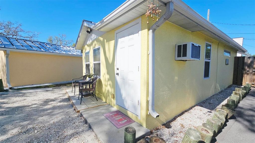 870 S MCCALL ROAD 4, Englewood, FL 34223