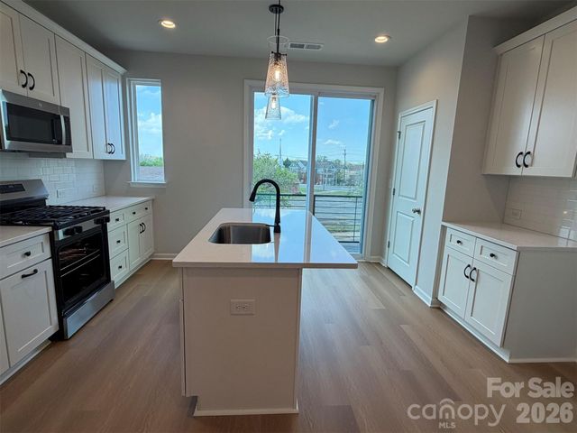 1618 Spring Street EQX1875, Charlotte, NC 28206