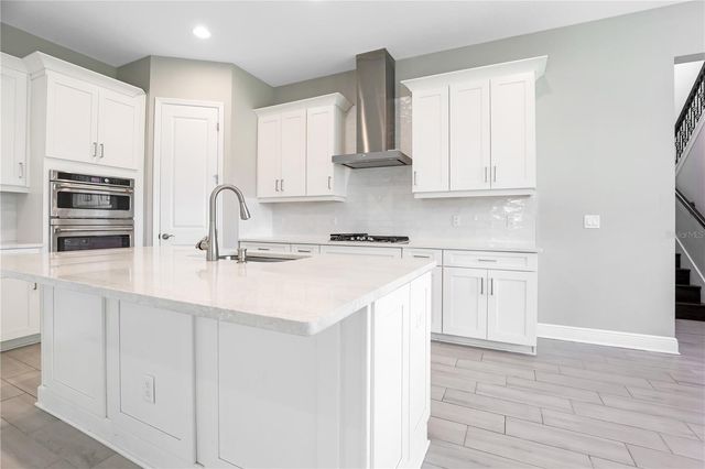 6133 LUNGO LAGO DRIVE, Sarasota, FL 34241