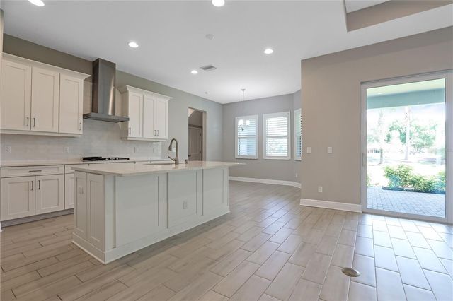 6133 LUNGO LAGO DRIVE, Sarasota, FL 34241