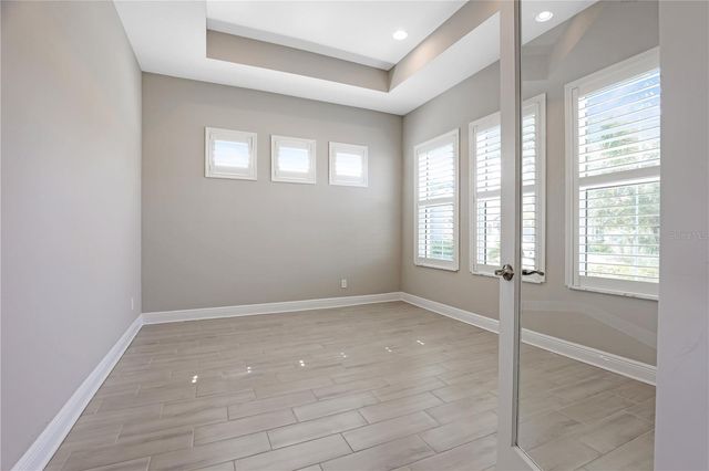 6133 LUNGO LAGO DRIVE, Sarasota, FL 34241