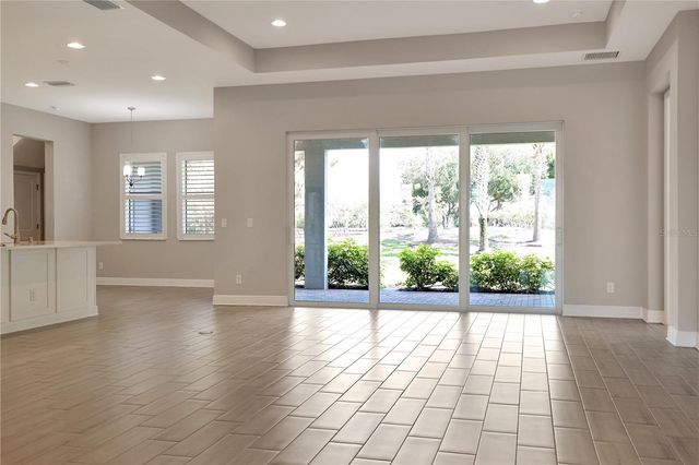 6133 LUNGO LAGO DRIVE, Sarasota, FL 34241