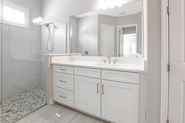 6133 LUNGO LAGO DRIVE, Sarasota, FL 34241