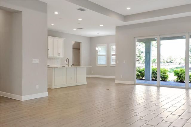 6133 LUNGO LAGO DRIVE, Sarasota, FL 34241