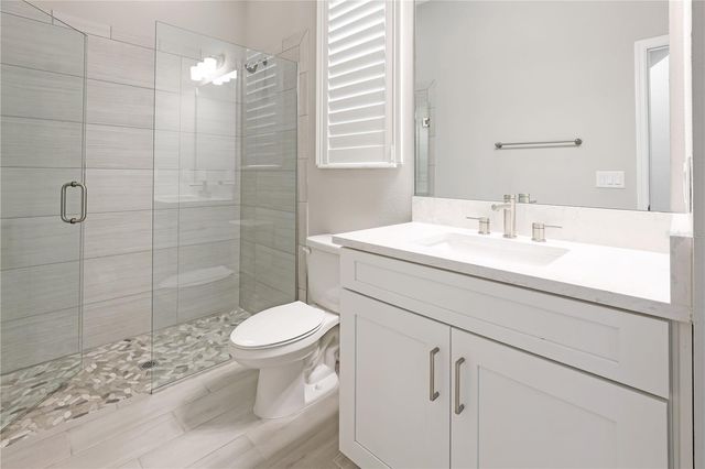 6133 LUNGO LAGO DRIVE, Sarasota, FL 34241