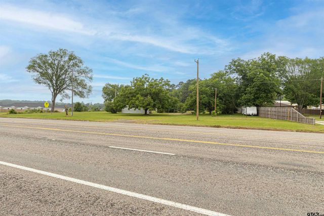 10879 E State Highway 64, Tyler, TX 75707