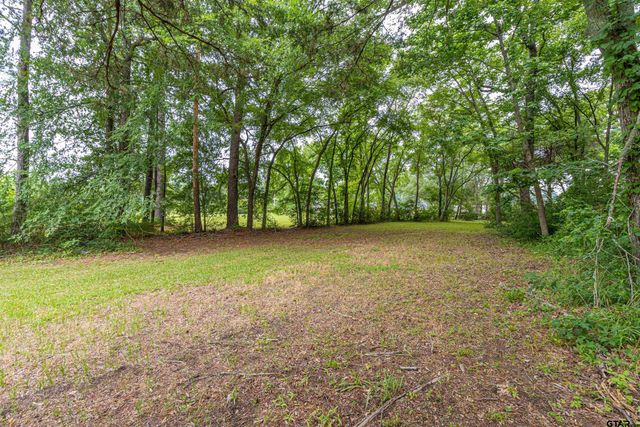 10879 E State Highway 64, Tyler, TX 75707