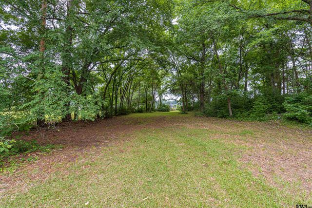 10879 E State Highway 64, Tyler, TX 75707