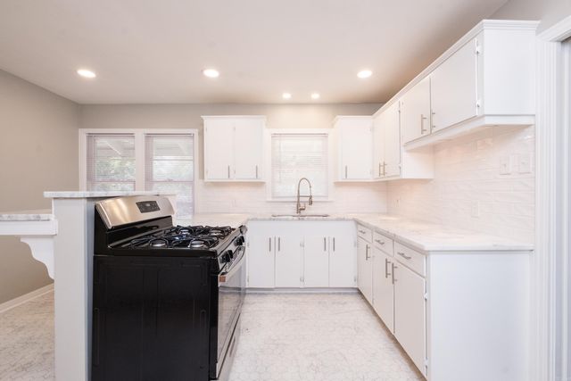 5909 Lee Avenue, Little Rock, AR 72205