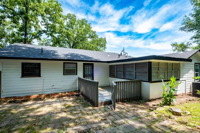 5909 Lee Avenue, Little Rock, AR 72205