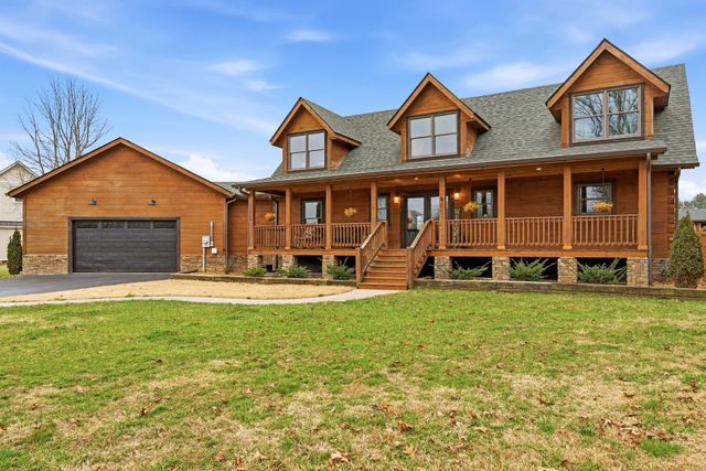 530 Parkway Rd, Tullahoma, TN 37388