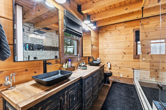 530 Parkway Rd, Tullahoma, TN 37388