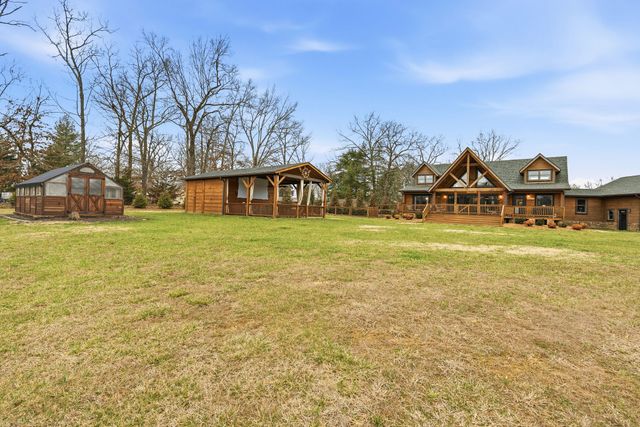 530 Parkway Rd, Tullahoma, TN 37388