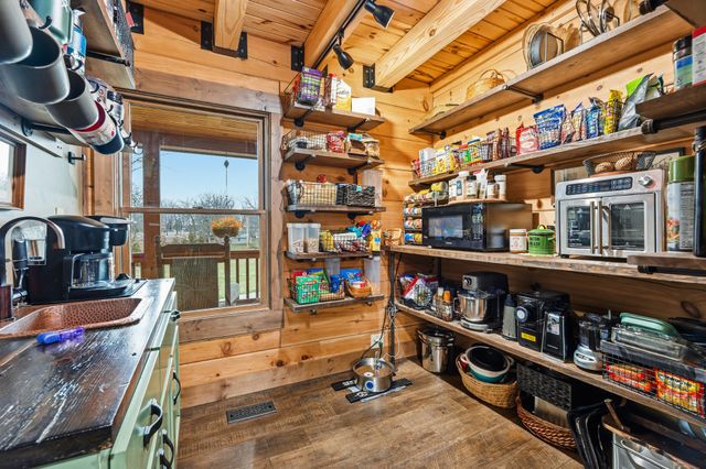 530 Parkway Rd, Tullahoma, TN 37388