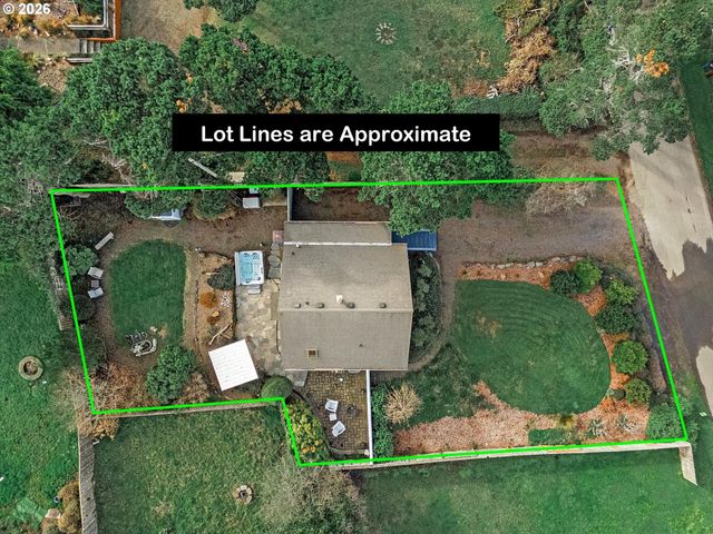 806 Ne MAST Ave, Lincoln City, OR 97367