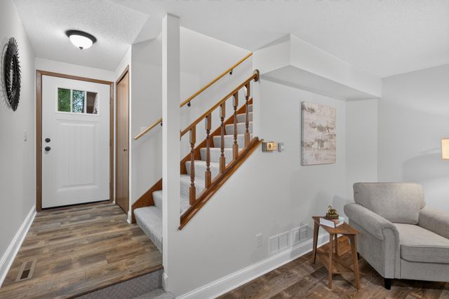 17541 Ionia Path, Lakeville, MN 55044