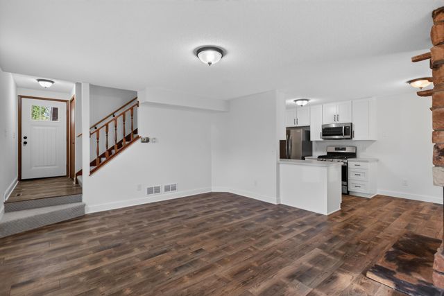 17541 Ionia Path, Lakeville, MN 55044