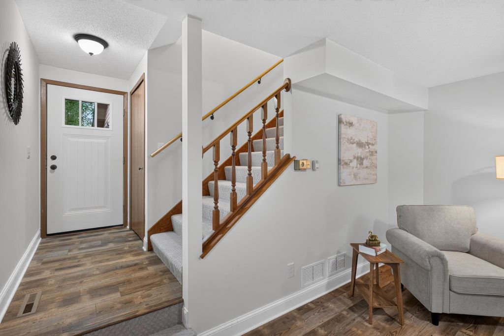 17541 Ionia Path, Lakeville, MN 55044 — photo 4