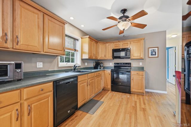 23 Burdick Road, Patterson, NY 12563