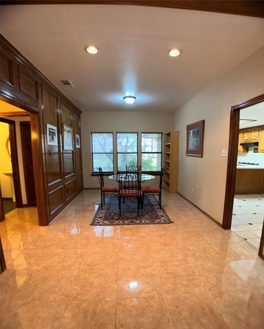 2806 Harpers Ferry Lane, Garland, TX 75043