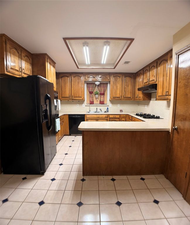 2806 Harpers Ferry Lane, Garland, TX 75043