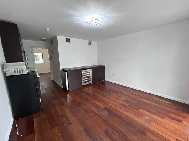1560 Pennsylvania Avenue 222, Miami Beach, FL 33139