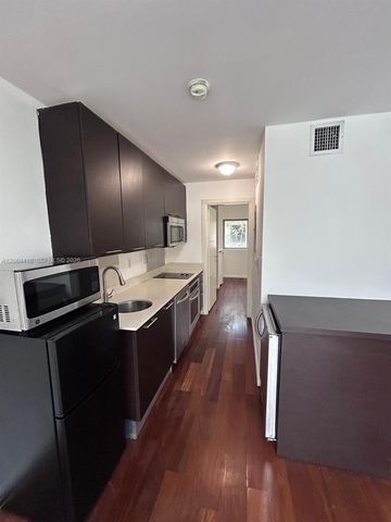 1560 Pennsylvania Avenue 222, Miami Beach, FL 33139