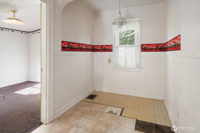 11737 North Park Avenue N, Seattle, WA 98133