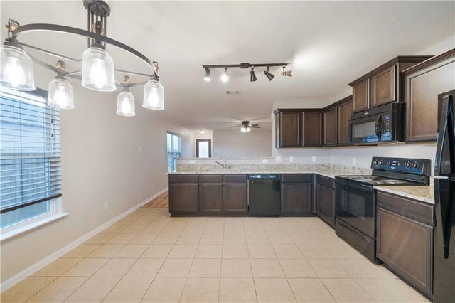 112 Millers LOOP, Jarrell, TX 76537