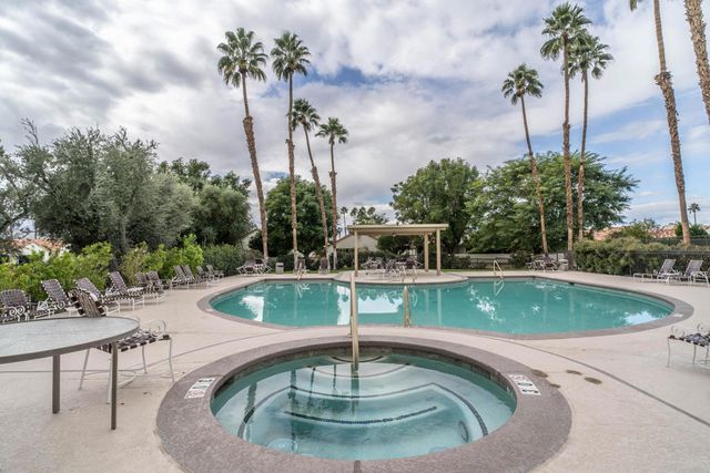 43954 ViA Granada, Palm Desert, CA 92211