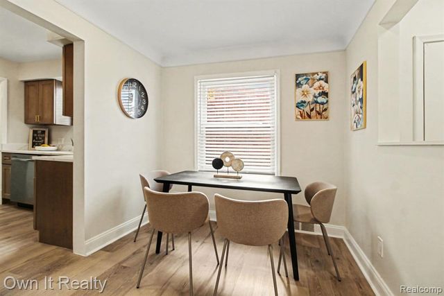 15574 Fox, Redford, MI 48239