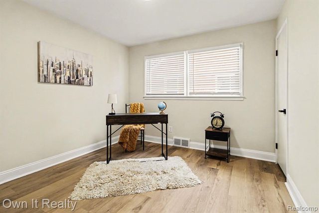 15574 Fox, Redford, MI 48239