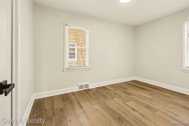 15574 Fox, Redford, MI 48239