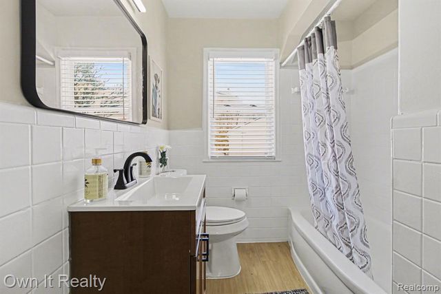 15574 Fox, Redford, MI 48239