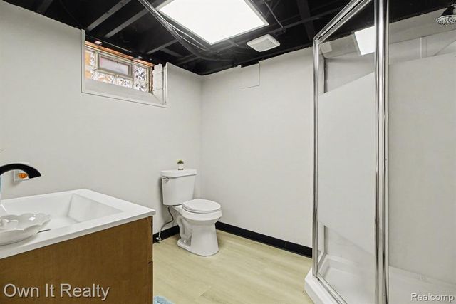 15574 Fox, Redford, MI 48239