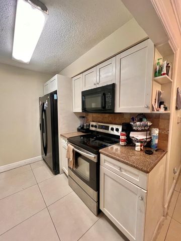 6604 Dockside Circle 6604, Greenacres, FL 33463