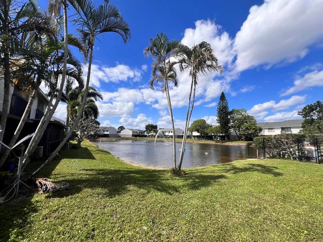 6604 Dockside Circle 6604, Greenacres, FL 33463