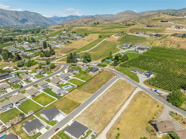 59 Sailing Hawk Lane, Manson, WA 98831