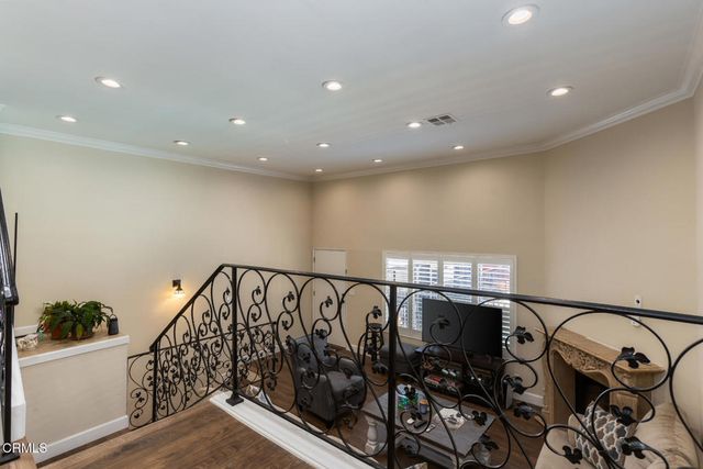 10141 Samoa Avenue 11, Tujunga, CA 91042