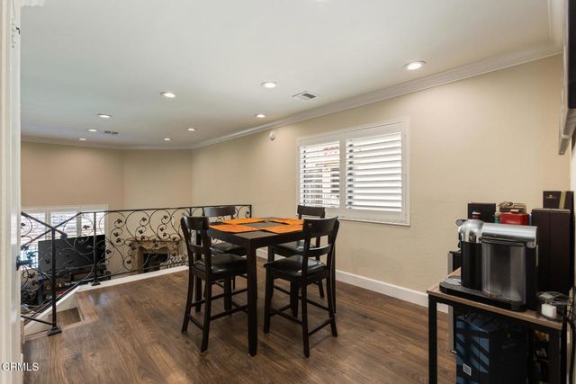 10141 Samoa Avenue 11, Tujunga, CA 91042