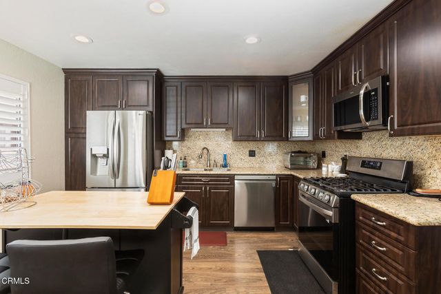 10141 Samoa Avenue 11, Tujunga, CA 91042