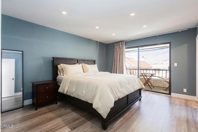 10141 Samoa Avenue 11, Tujunga, CA 91042